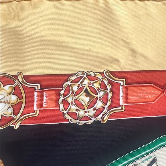 100% Authenic Hermes carre 90 Chevaux DE Trait scarf - Picture 12 of 14